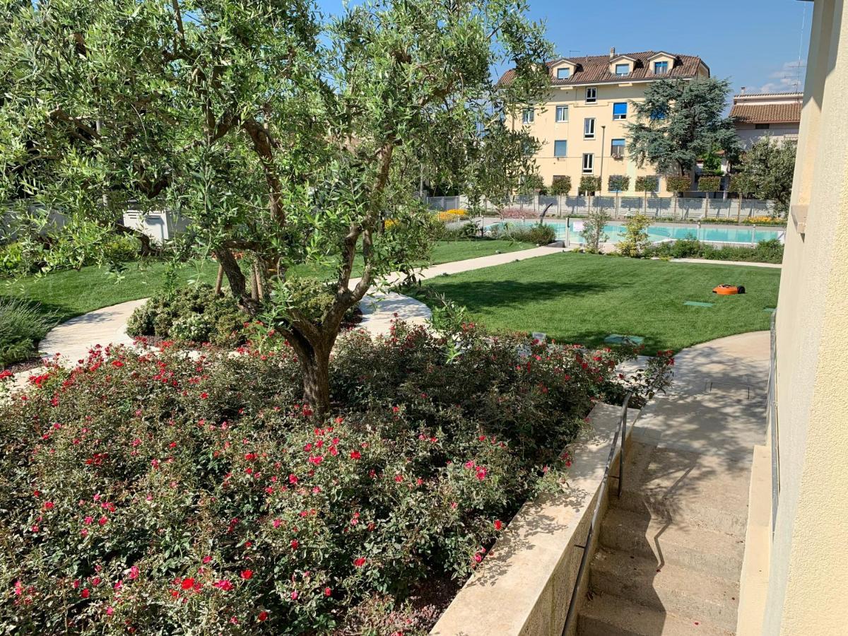 Homingarda - Fine Holiday Apartments Peschiera del Garda Buitenkant foto
