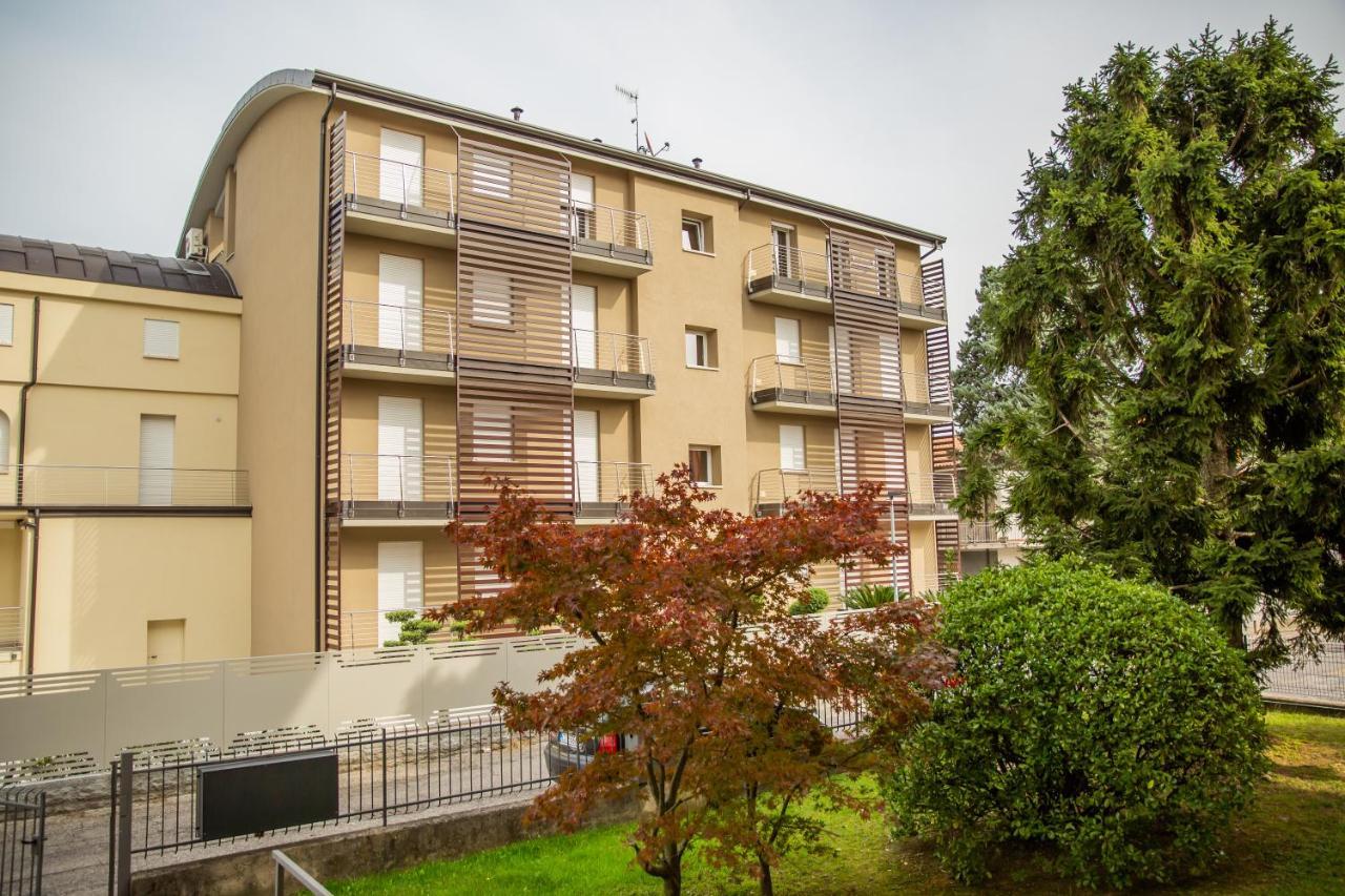 Homingarda - Fine Holiday Apartments Peschiera del Garda Buitenkant foto