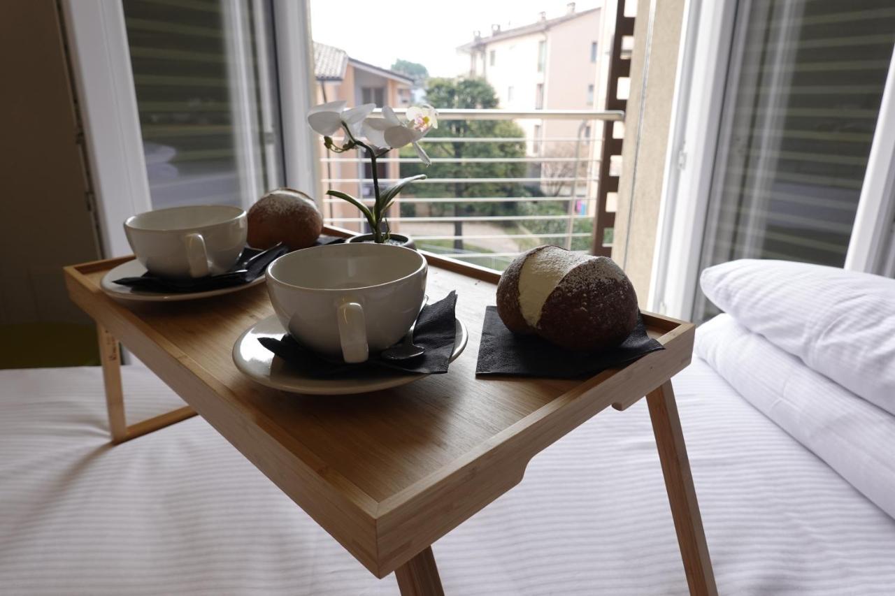 Homingarda - Fine Holiday Apartments Peschiera del Garda Buitenkant foto