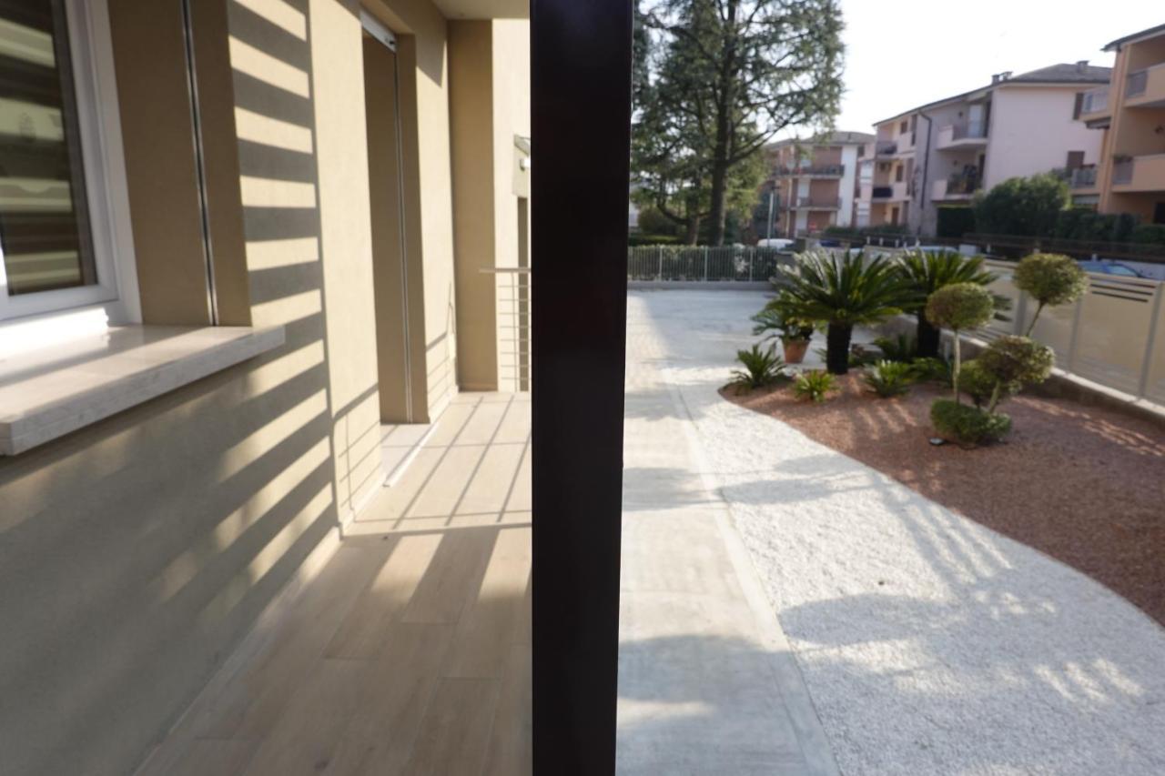 Homingarda - Fine Holiday Apartments Peschiera del Garda Buitenkant foto