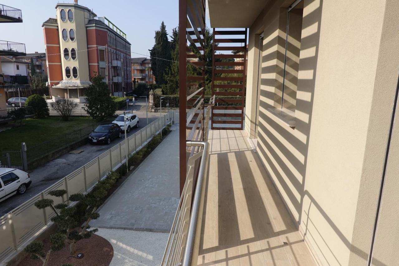 Homingarda - Fine Holiday Apartments Peschiera del Garda Buitenkant foto