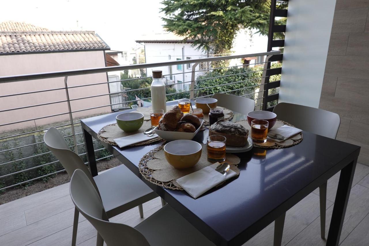 Homingarda - Fine Holiday Apartments Peschiera del Garda Buitenkant foto