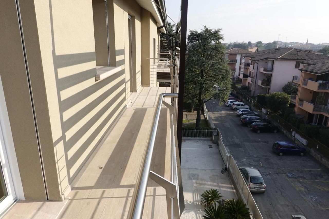 Homingarda - Fine Holiday Apartments Peschiera del Garda Buitenkant foto